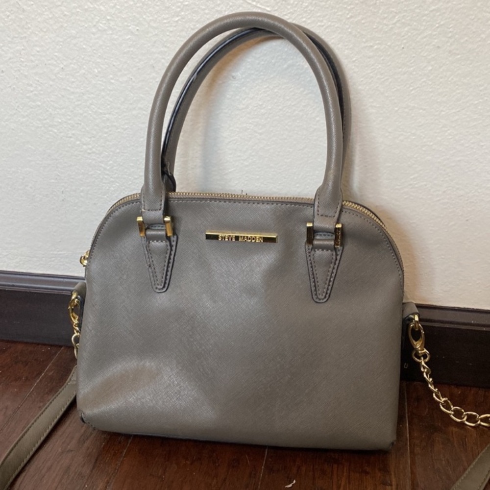 New ⭐️ Grey & Gold Steve Madden Crossbody Bag